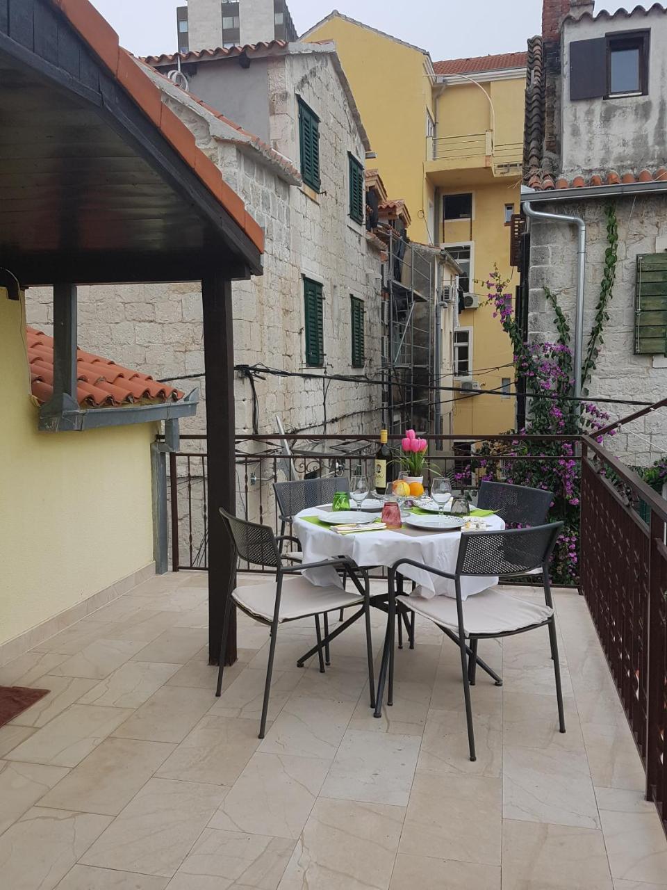 Apartments Fancy Old Town Spalato Esterno foto